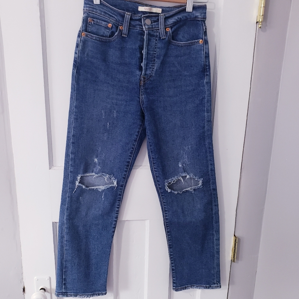 Levi's High Rise Ankle Wedgie Straight Leg Distressed Denim Med Wash Jean Sz 25